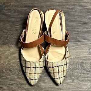 Elegant Checkered Slingback Flats